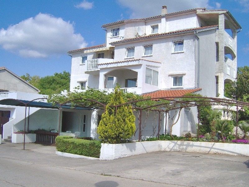 Apartments Justic Njivice Esterno foto